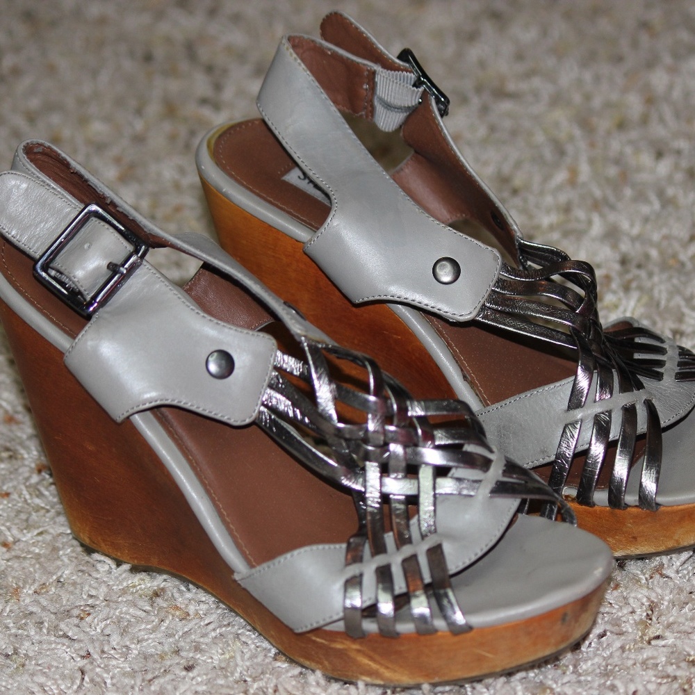 Steve Madden heels size 9 grey
